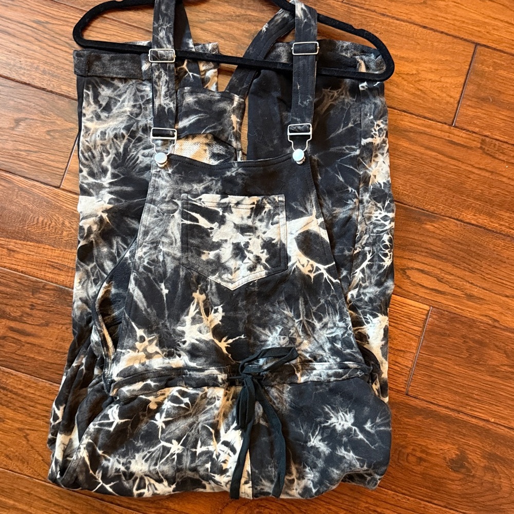 Tie-Dye Black & Cream Adjustable Strap Jumpsuit